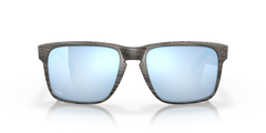 Holbrook™ XL Woodgrain Collection