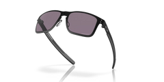 Holbrook™ Metal