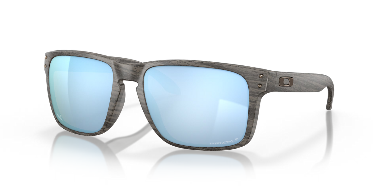 Holbrook™ XL Woodgrain Collection