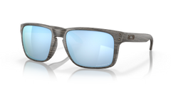 Holbrook™ XL Woodgrain Collection