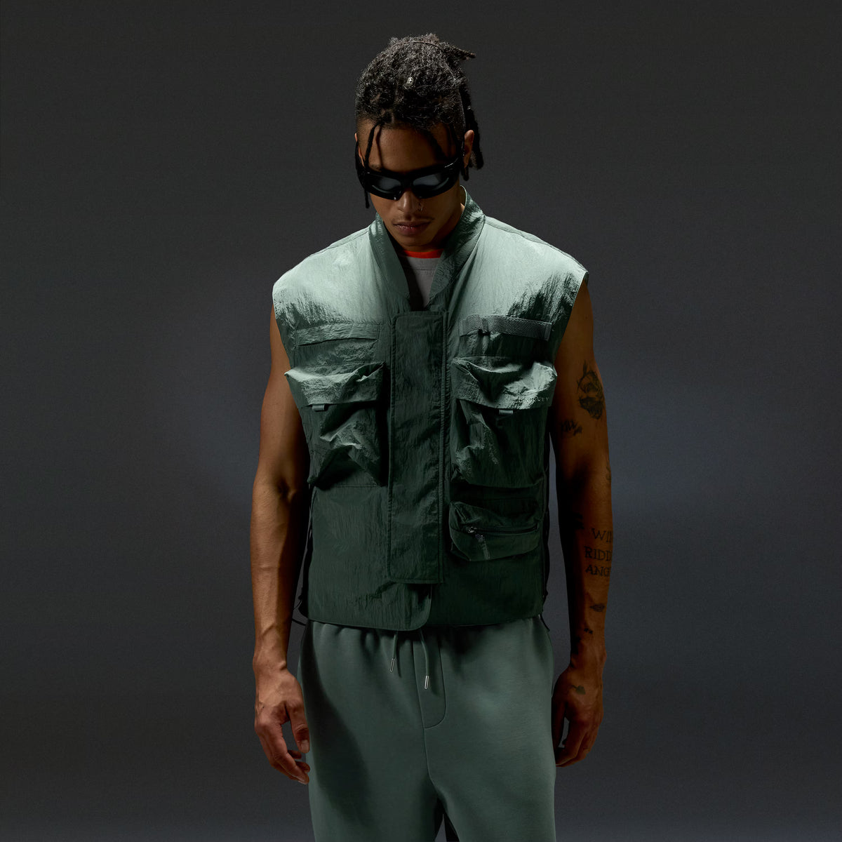 Reserve Momento Vest