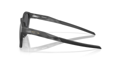 Shackle